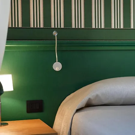 Hotel Mh