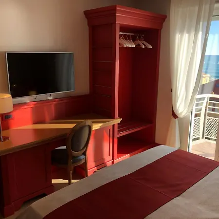 Hotel Mh 3*
