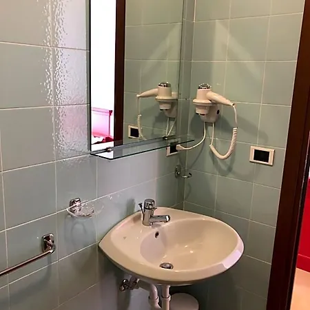 Hotel Mh 3*