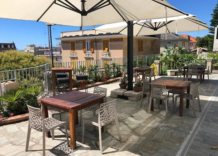 Mh Отель Варацце