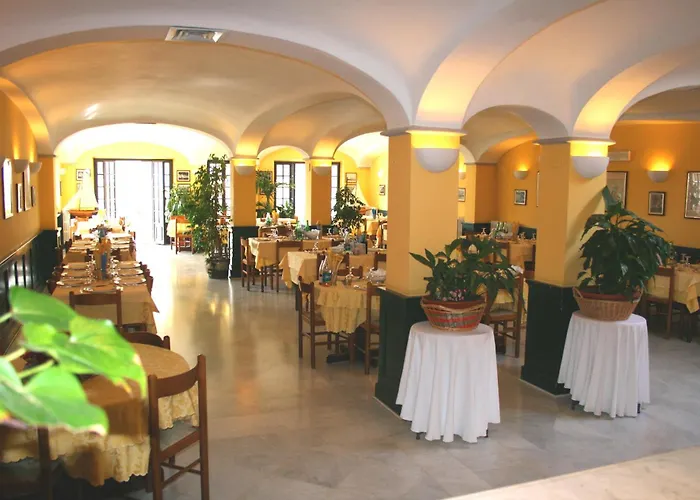 Mh 3* Варацце